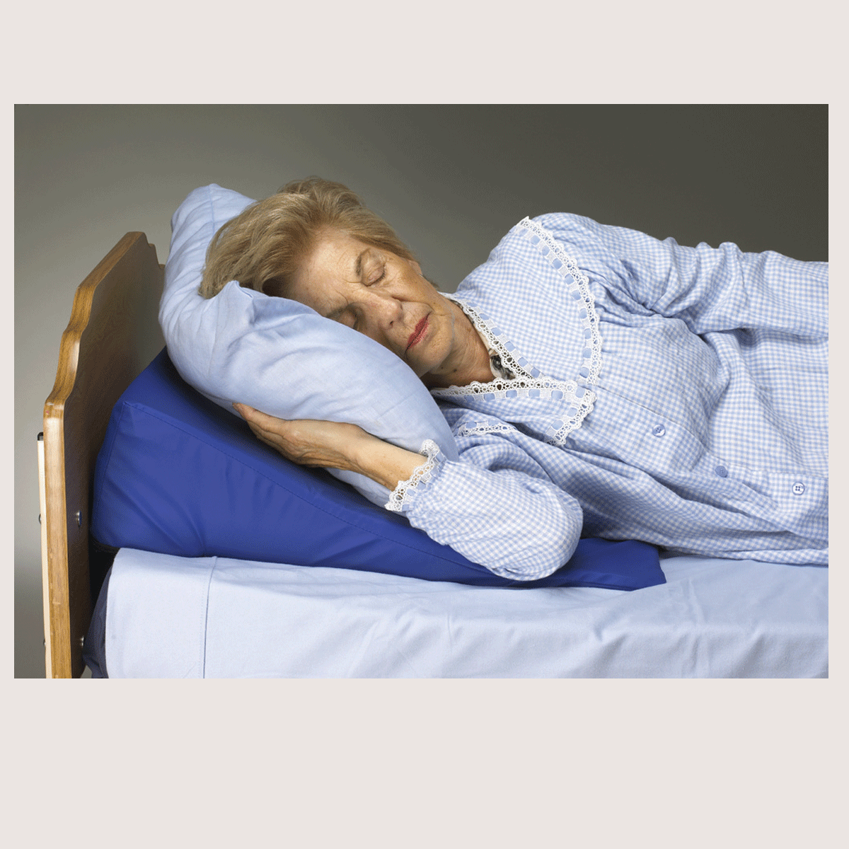 Anti-Reflux Wedge